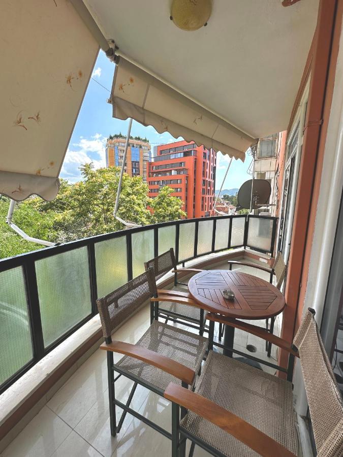 Central Inn Home Tirana Buitenkant foto