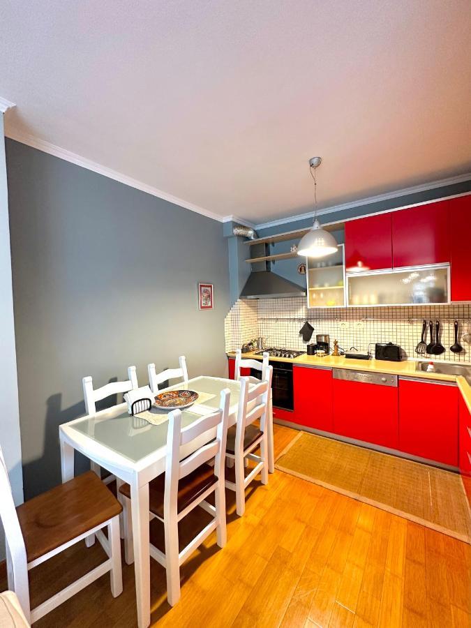 Central Inn Home Tirana Buitenkant foto